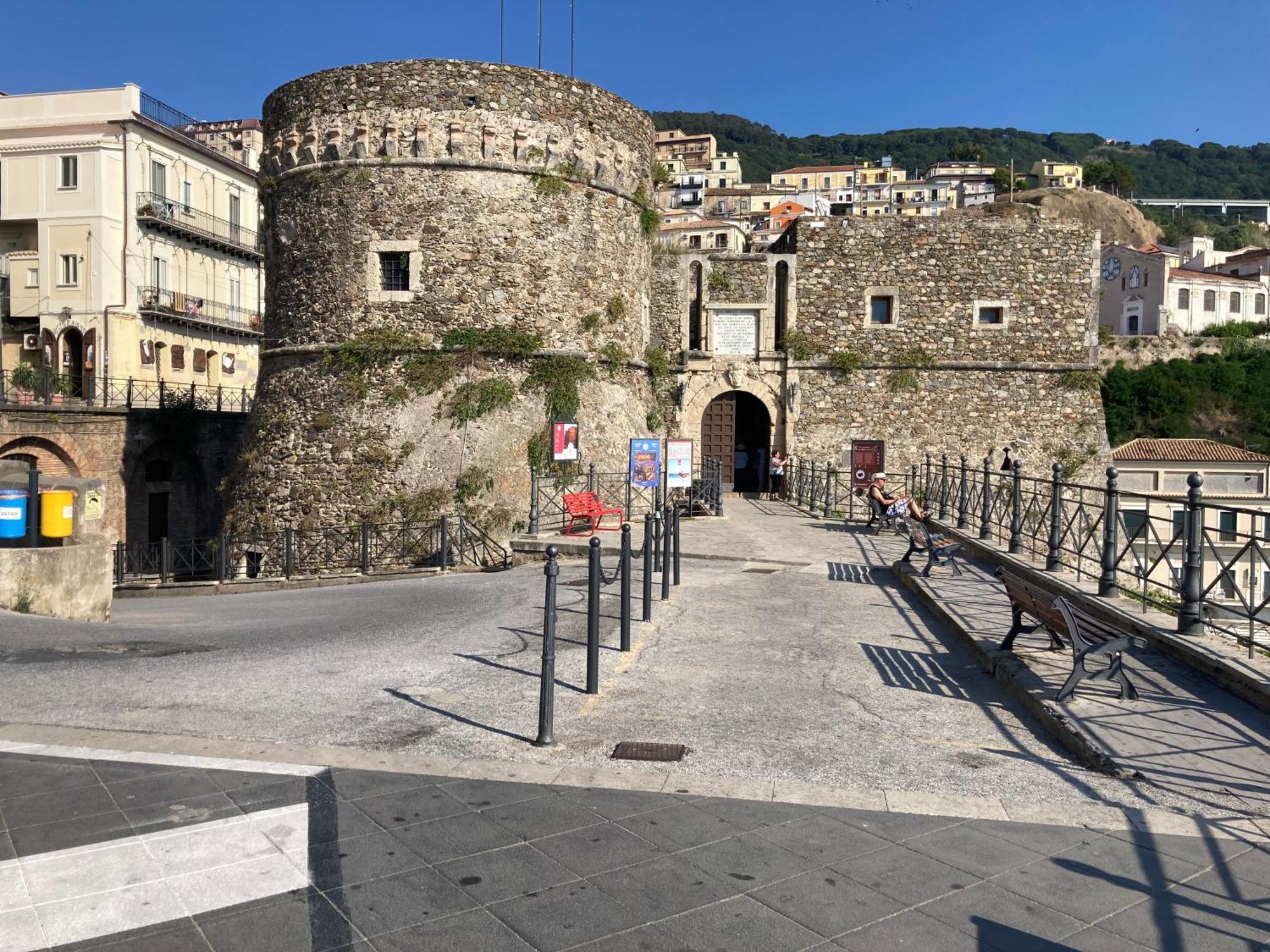 Appartamento Residenza Ferdinando - 40M Dal Mare Pizzo  Esterno foto